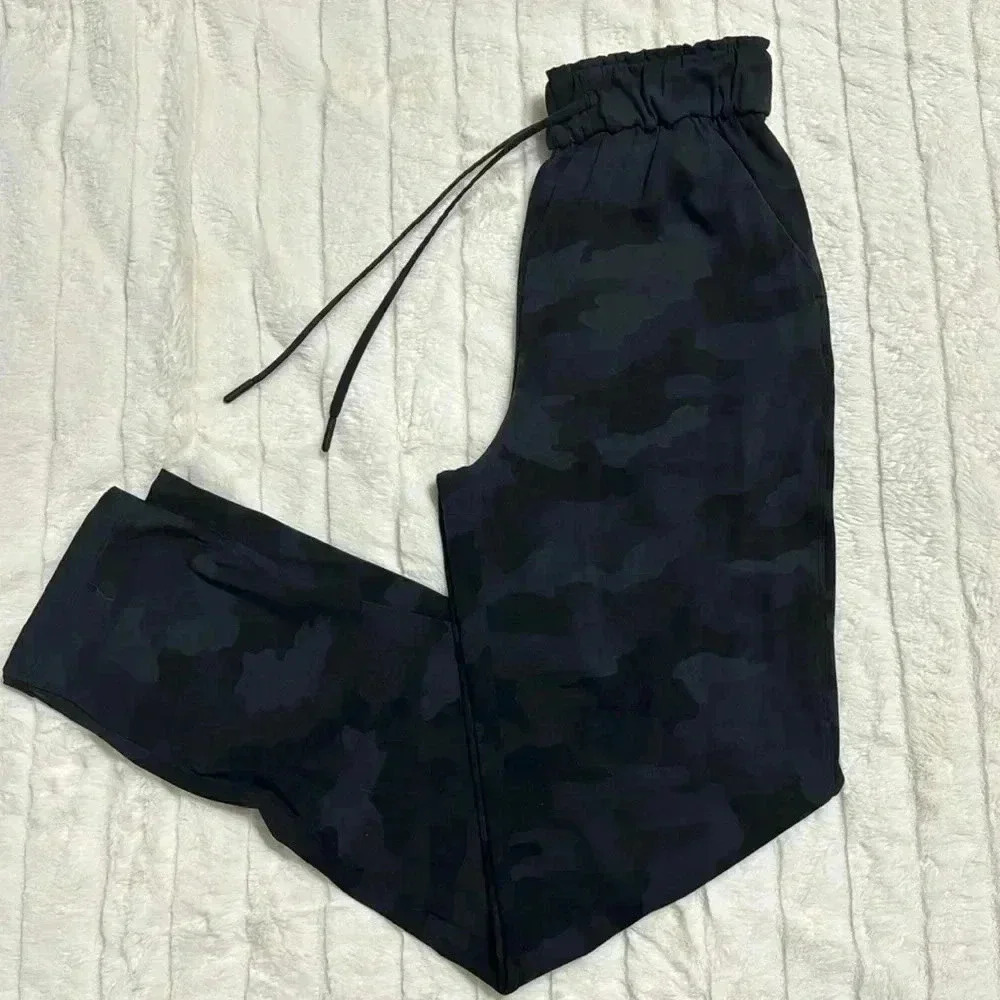 🤍💙 Lululemon Keep Moving Joggers